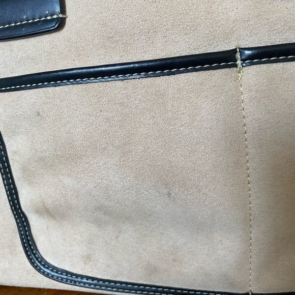 Saks Fifth Avenue Bag Faux Suede Faux Leather Trim 2 Ext Pockets Camel and Black - Picture 7 of 7